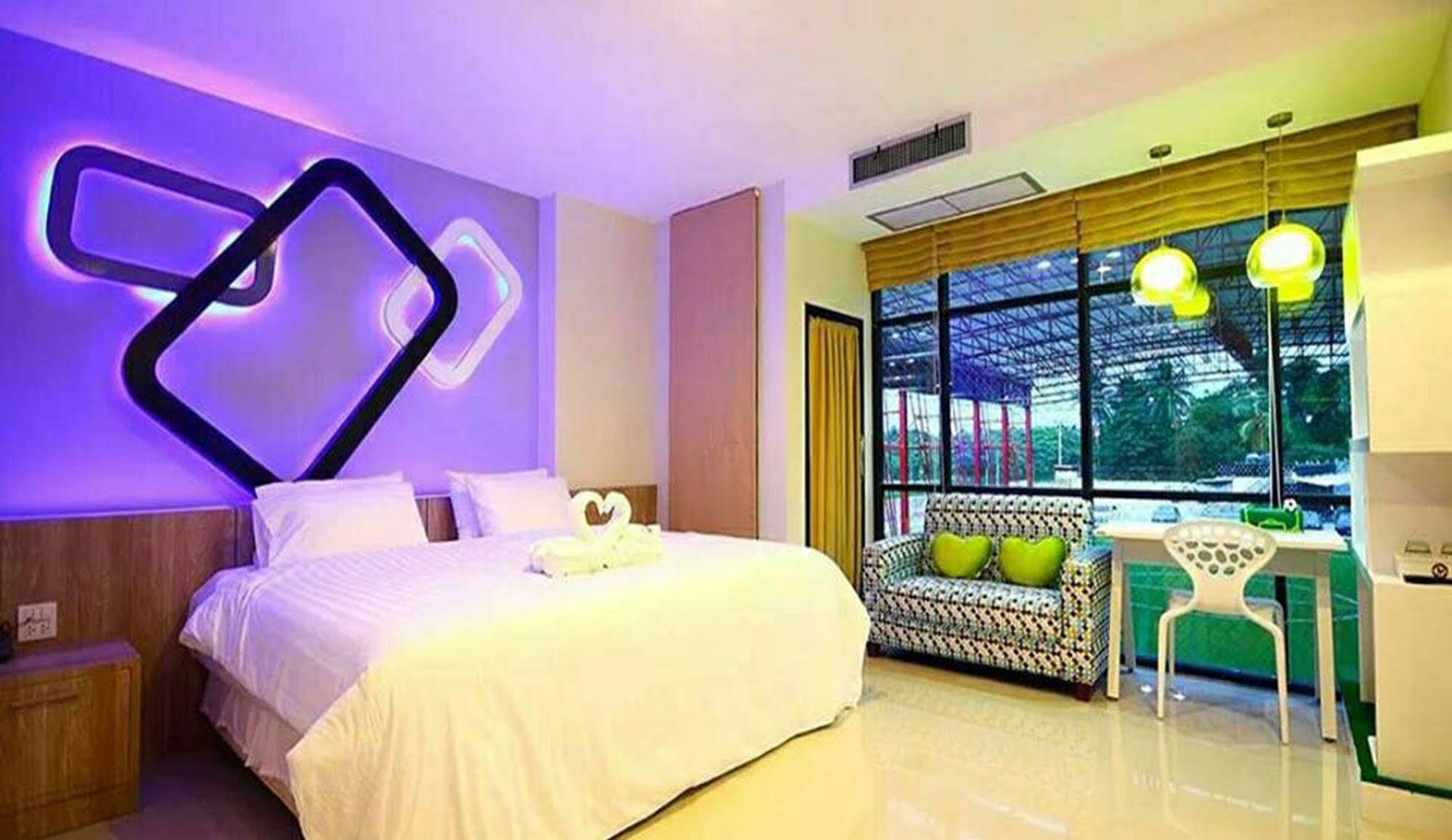 Phitsanulok United Hotel Kültér fotó